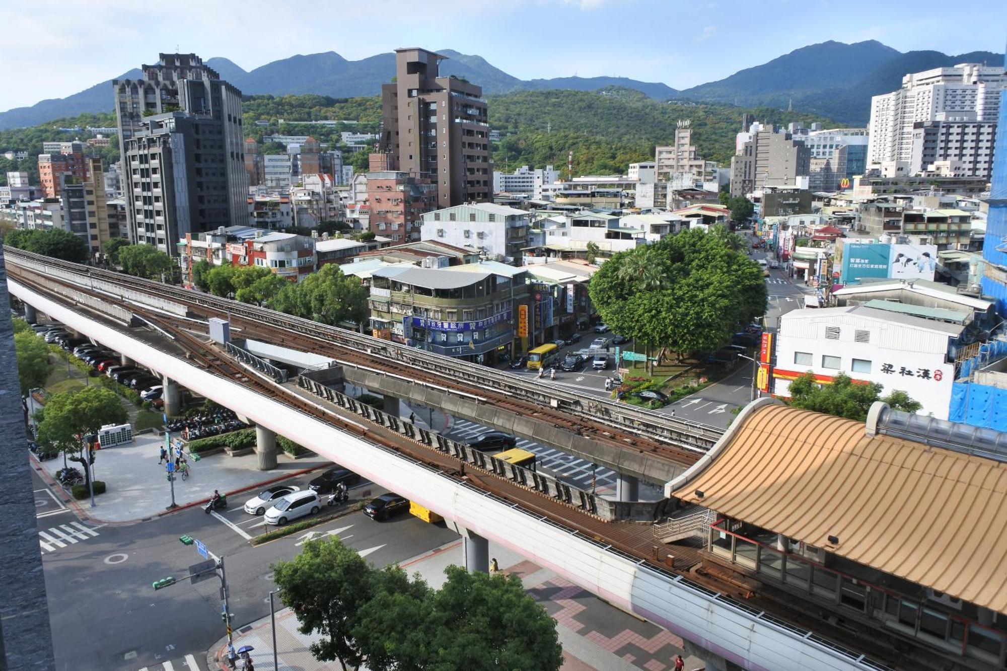 Penginapan Tianmu Star Urban Living Taipei